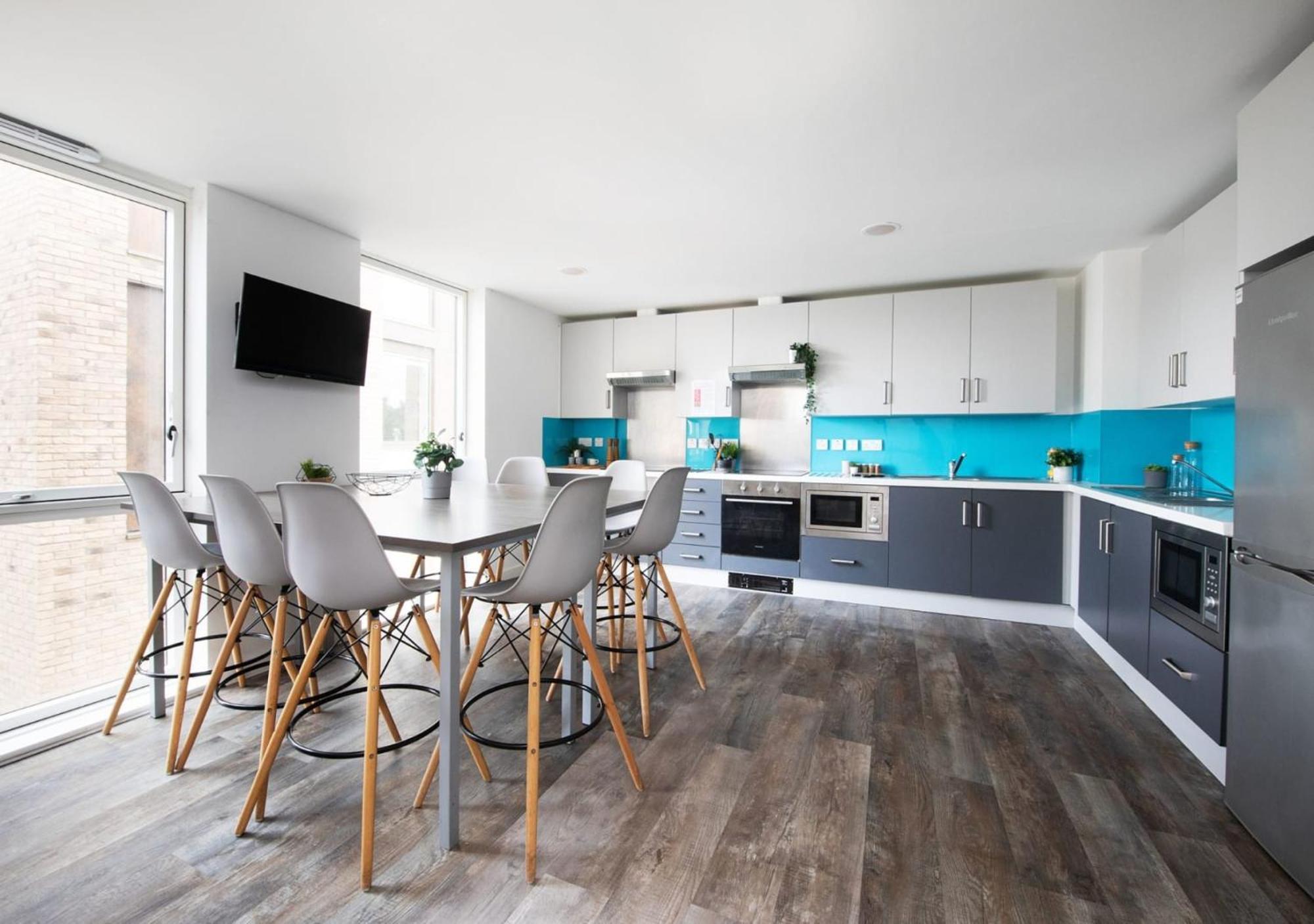 For Students Only Ensuite Bedrooms With Shared Kitchen At Cathedral Point In Winchester Bagian luar foto